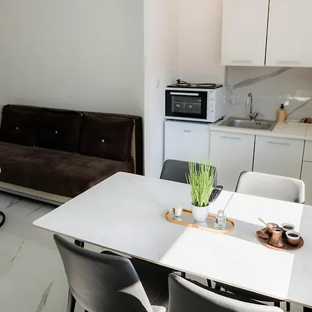 Apartament Cozy In *