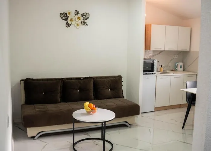 Cozy In كونييتش